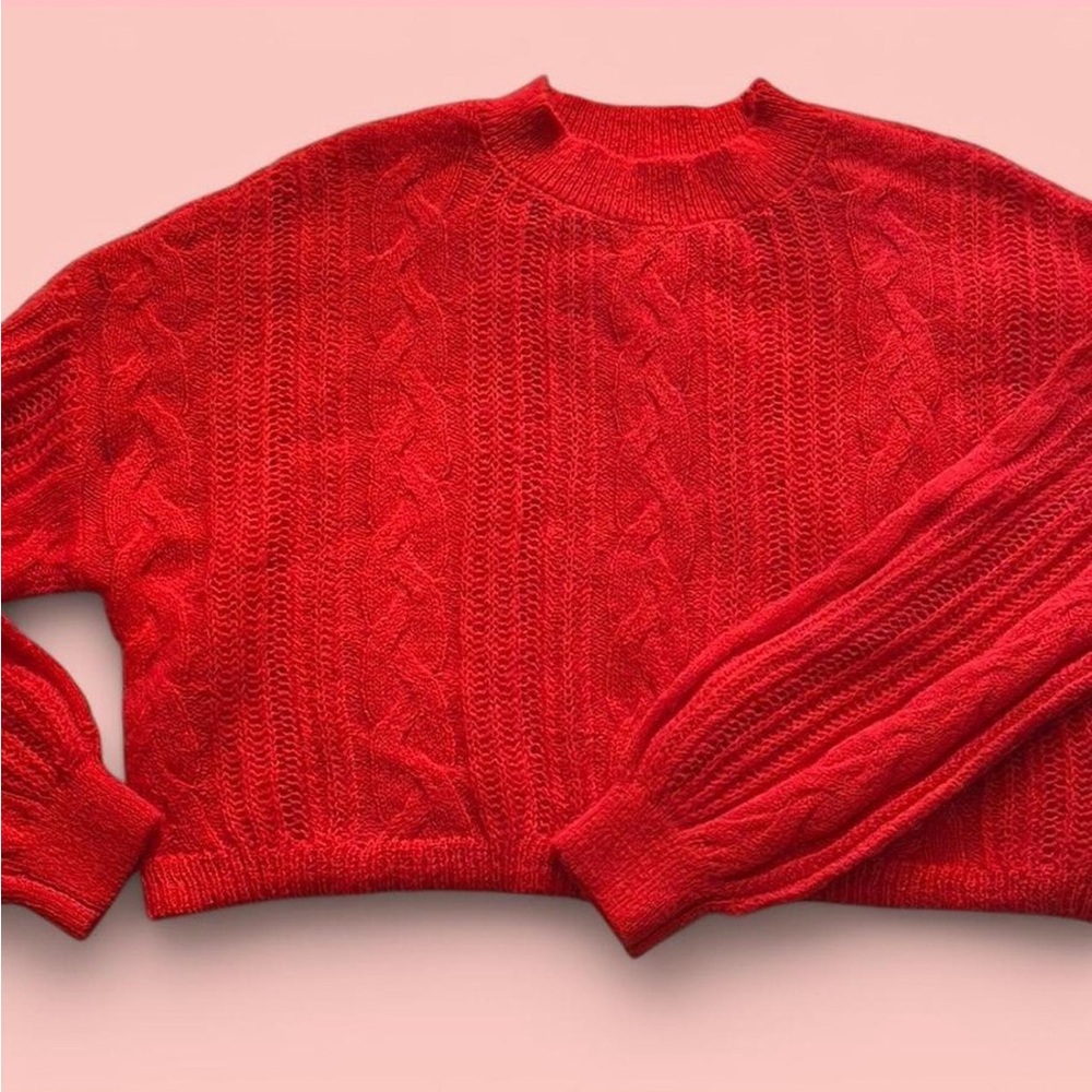RED CROP SWEATER